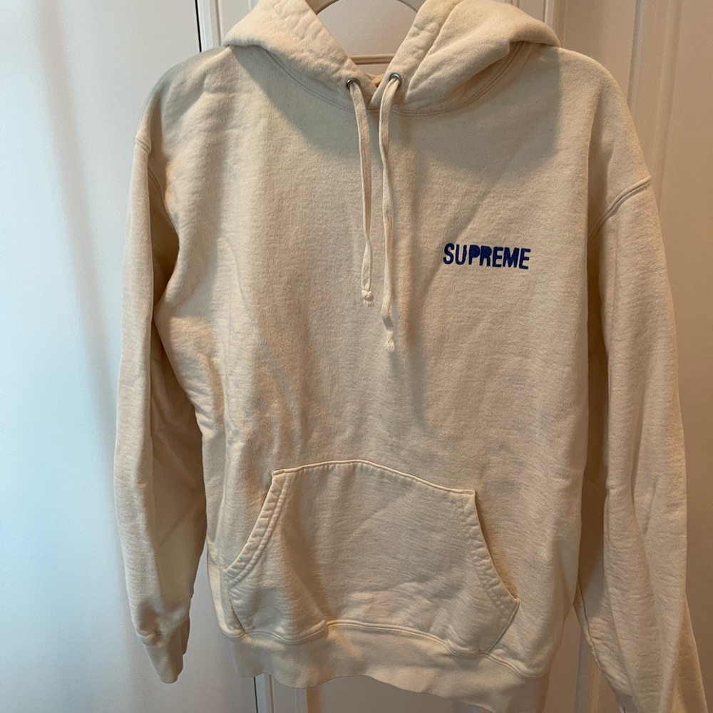 SUPREME HOODIE ***AUTHENTIC***